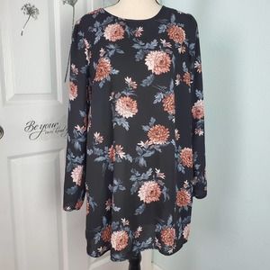 FOREVER 21 floral long sleeve Dress Size M